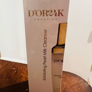 D'OR24K Prestige Exfoliating Pearl Milk Cleanser